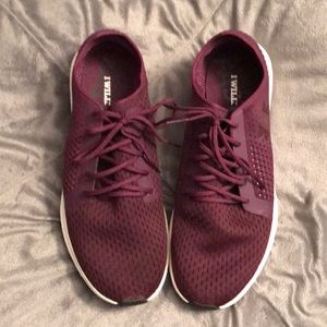 Under Armour Women’s Sneakers 10